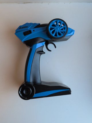 Coche teledirigido a batería