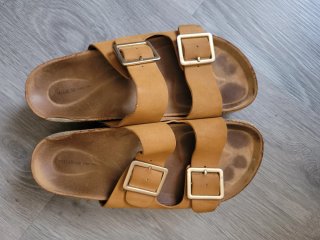 Sandalias camel con plataforma