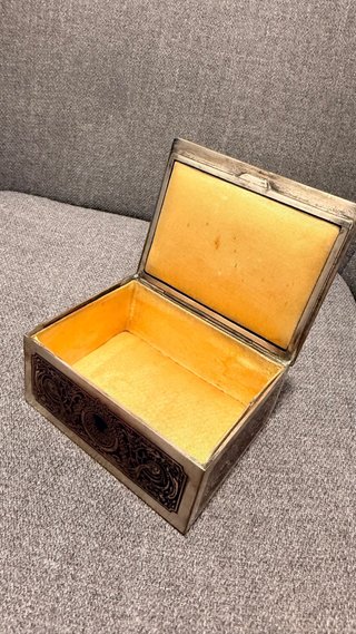 Caja francesa decorada En Visite