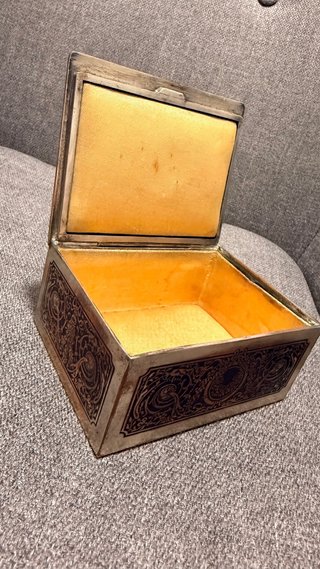 Caja francesa decorada En Visite