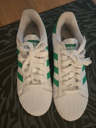 Zapatillas Adidas Superstar Blancas y Verdes
