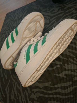 Zapatillas Adidas Superstar Blancas y Verdes