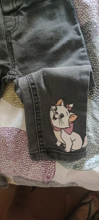 Lote ropa niña: body y pantalón disney