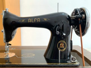 Máquina de coser Singer antigua