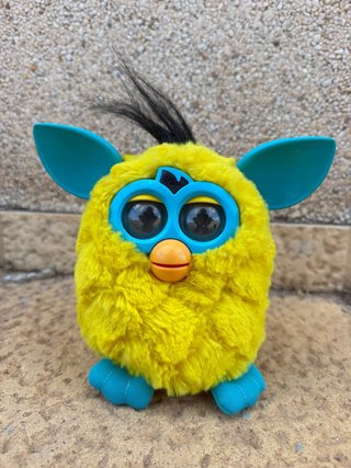 Furby Amarillo