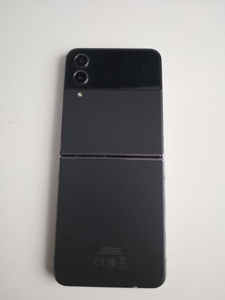 Samsung Galaxy Z Flip4 256GB Graphite