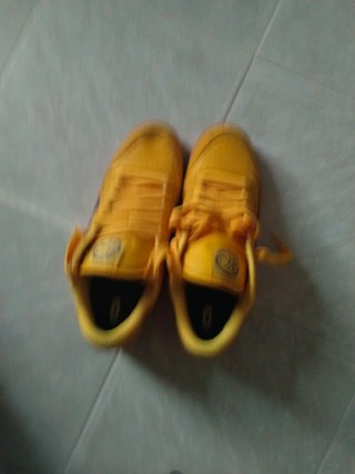 Deportivas Adidas Amarillas
