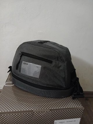 Casco KEP Negro con Leopardo Dorado