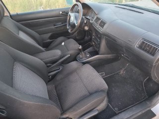 Volkswagen Golf 2002