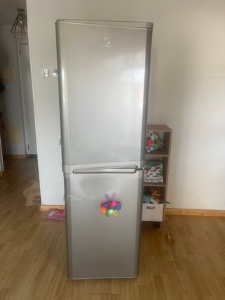 Nevera Indesit