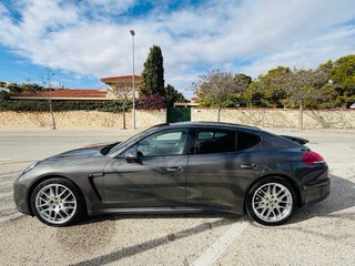 Porsche Panamera, Acepto Cambios