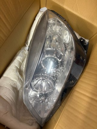 Faros Mercedes