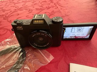 Cámara Digital 4K Ultra HD con Lente Gran Angular