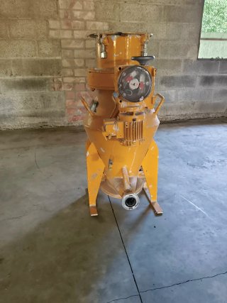 BUNKER B30 Máquina para mortero y yeso monocapa