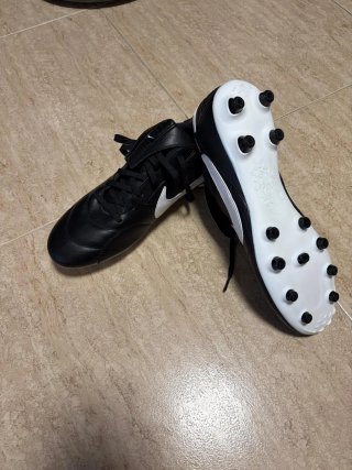 Botas de fútbol Nike Premier negras