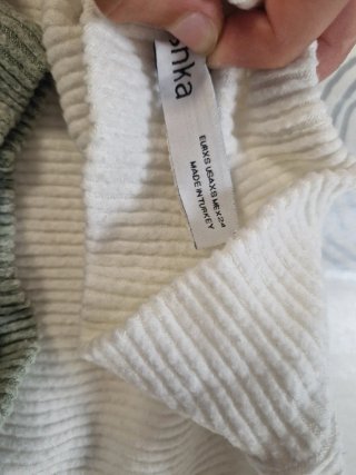 Jerséis cuello alto verde y blanco talla única