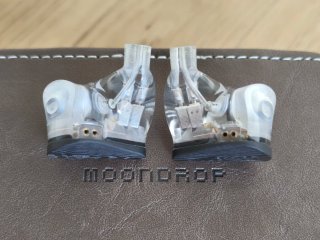 Auriculares Moondrop x Crinacle Dusk