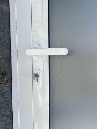 Puerta aluminio derecha 86x226 cm