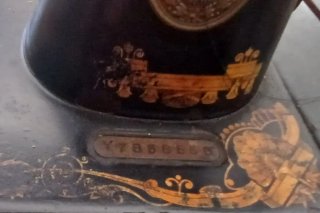 Máquina de coser Singer antigua