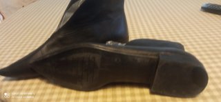 Botines de piel negros