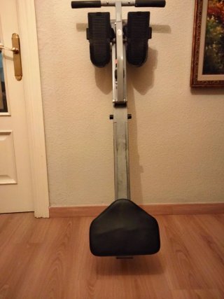 Máquina de remo plegable