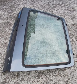 Portón Ford Fiesta Mk2