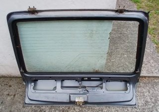 Portón Ford Fiesta Mk2