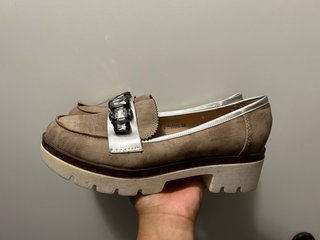 Zapatos planos con pedrería talla 39
