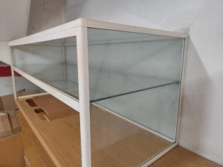 Vitrina expositora aluminio y cristal