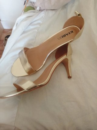 Zapatos de fiesta Kiabi dorados talla 41