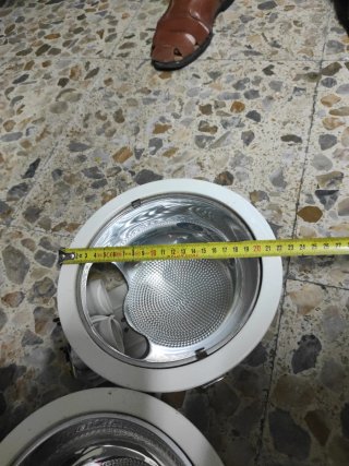3 Focos LED empotrables plateados