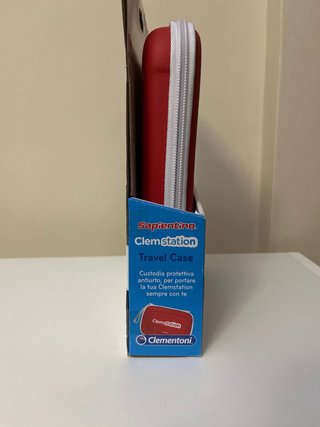 Funda con tablet para niño Clemstation Roja
