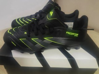 Botas fútbol niño Adidas Predator Talla 33