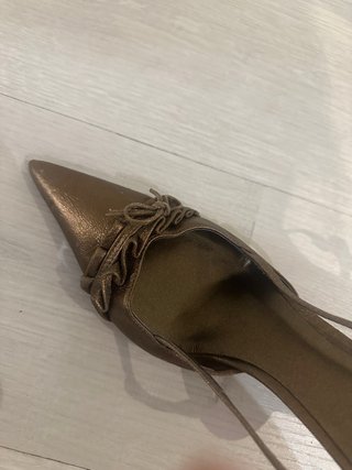 Zapatos tacón piel dorados/marrones T39