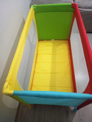 Cuna de viaje / Parque infantil