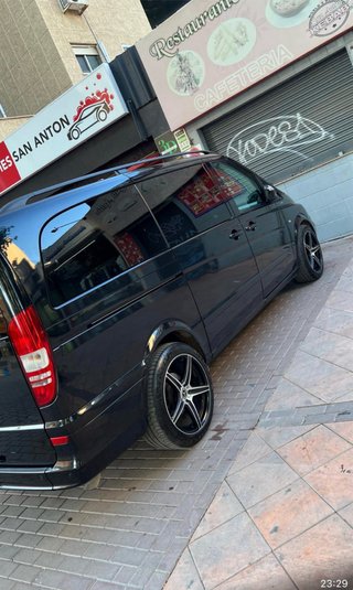 Mercedes-Benz Viano 2011