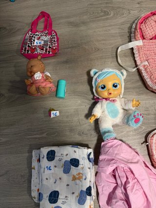 Lote Juguetes Niña Muñecas y Accesorios