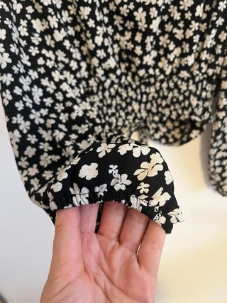 Camisa corta flores con goma
