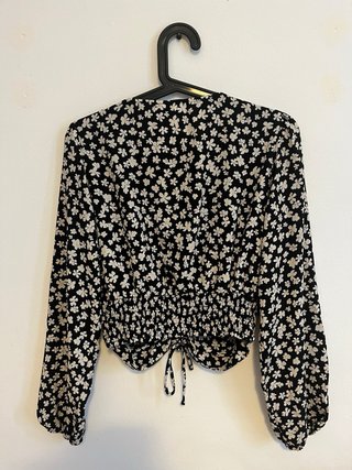 Camisa corta flores con goma