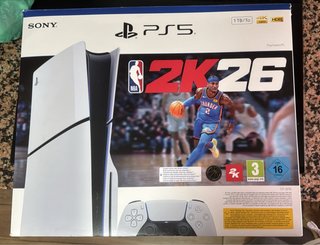 Consola Sony PlayStation 5 Slim ni un año de uso