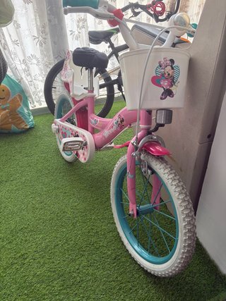 Bicicleta infantil Minnie Mouse rosa