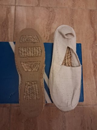 Sandalias de esparto y tela