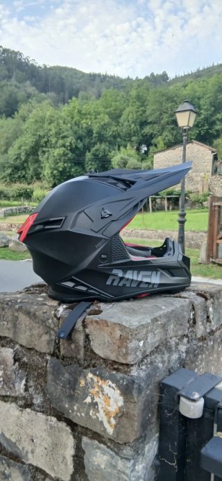 Casco Motocross Raven
