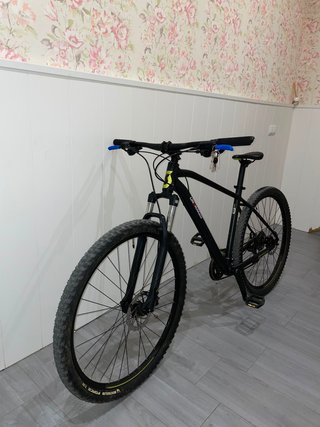 Bicicleta MTB Negra