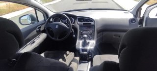 Peugeot 5008 2013