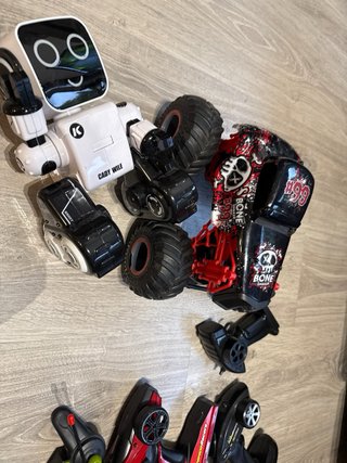 Lote 5 coches radiocontrol y robot