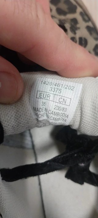 Zapatillas Bershka estampado animal