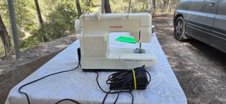 Máquina de coser Singer