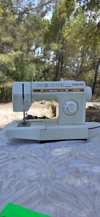 Máquina de coser Singer