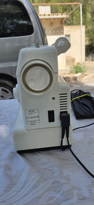 Máquina de coser Singer